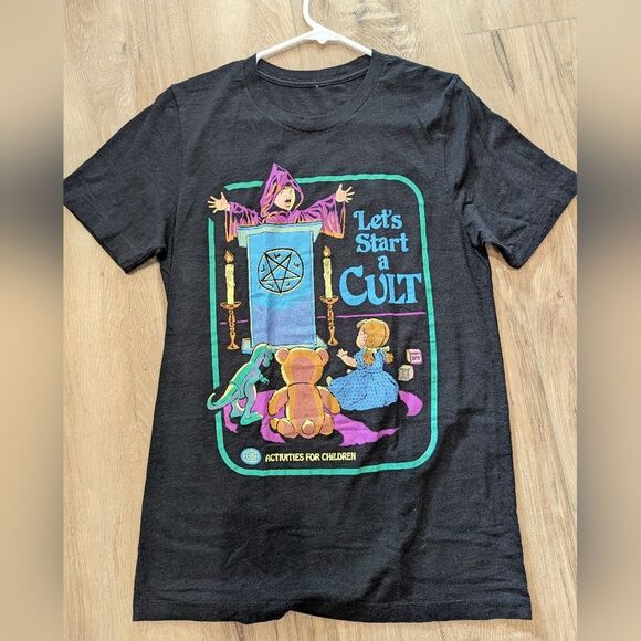 Gildan Black Short Sleeve Tee Retro Graphic - Picture 1 of 4